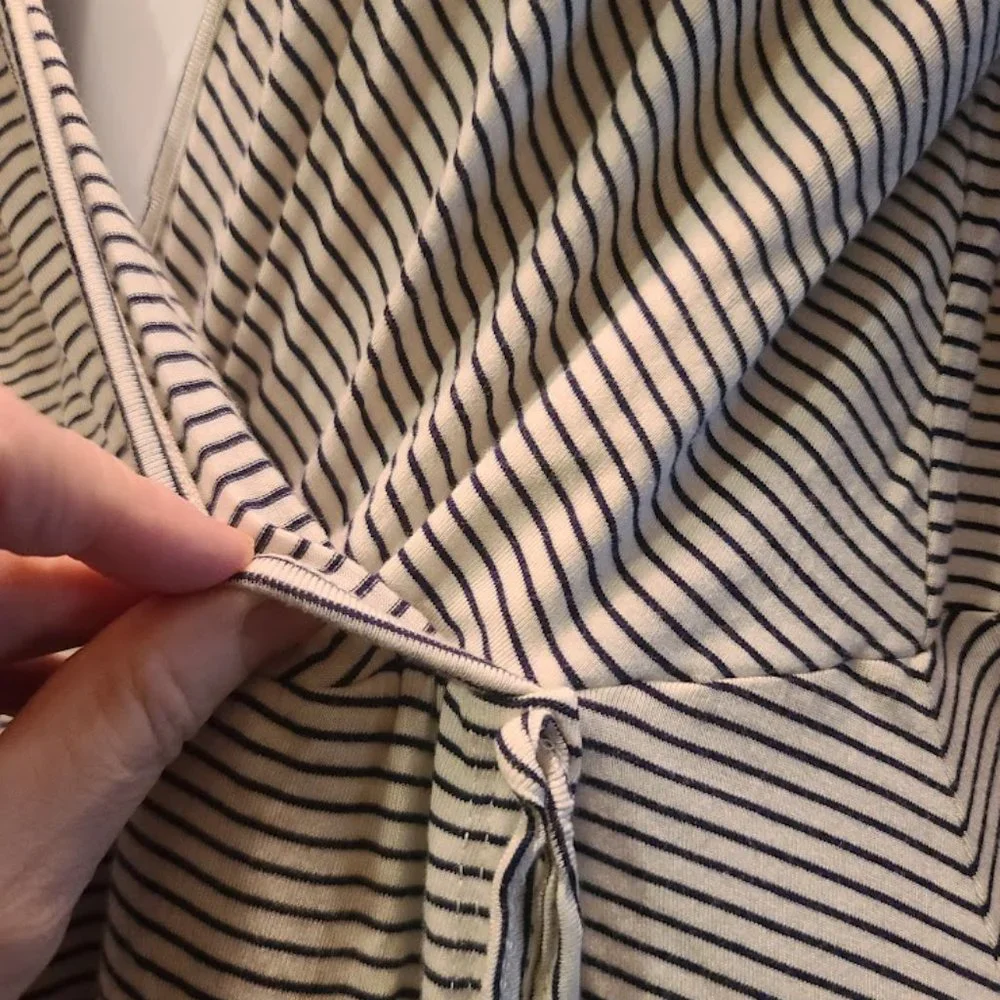 Hearts & Hips black &white striped faux wrap dress szM - Picture 4 of 5